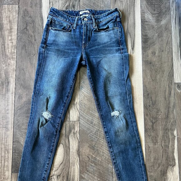 Empire Skinny Levis Jeans - Picture 2 of 5